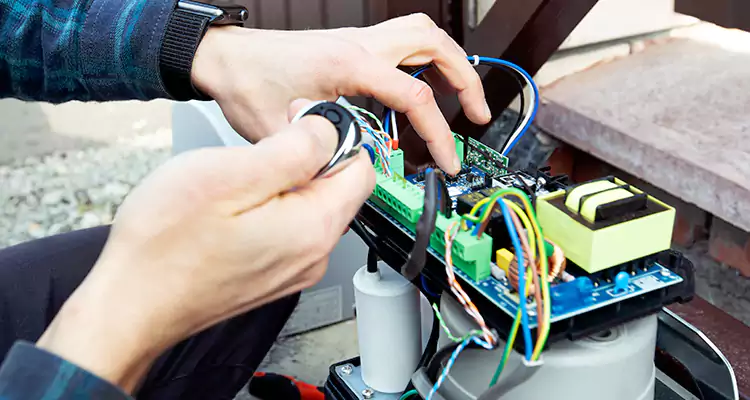 Automatic Driveway Gate Repair in Crestview, FL