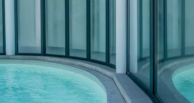 Repair Polyester Screen for Pool Enclosure in Crestview, FL