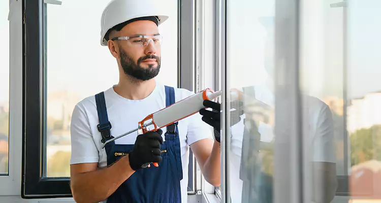 Retractable Screens Repair for Patio in Crestview, FL