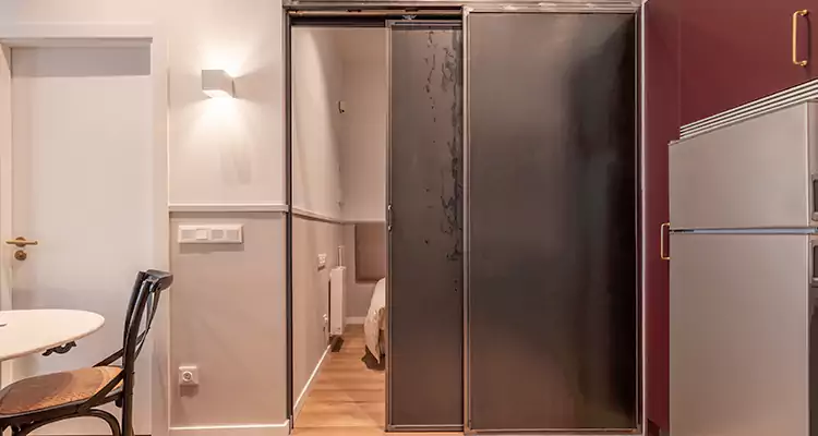 We Fix Closet Sliding Door in Crestview, FL