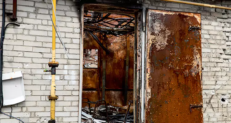 Metal Door Rust Repair in Crestview, FL