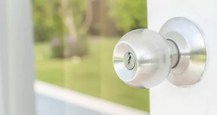 Patio Door Mechanism Jammed in Crestview, FL