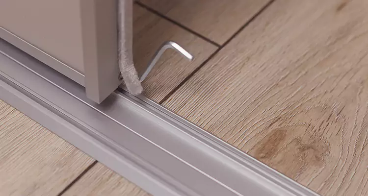 Squeaky Sliding Door Repair in Crestview, FL