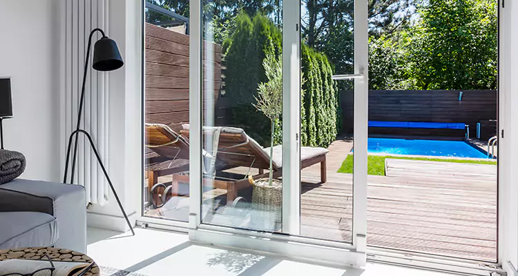 Fixing A Sliding Screen Door Roller in Crestview, FL