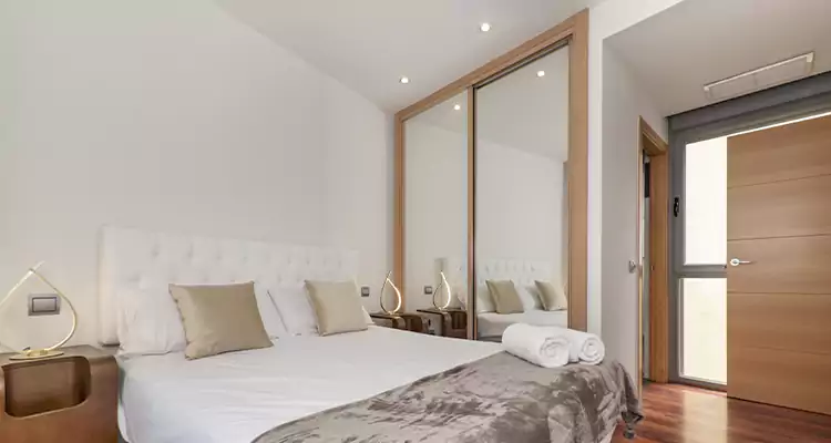 Sliding Wardrobe Door Mirror Replacement in Crestview, FL